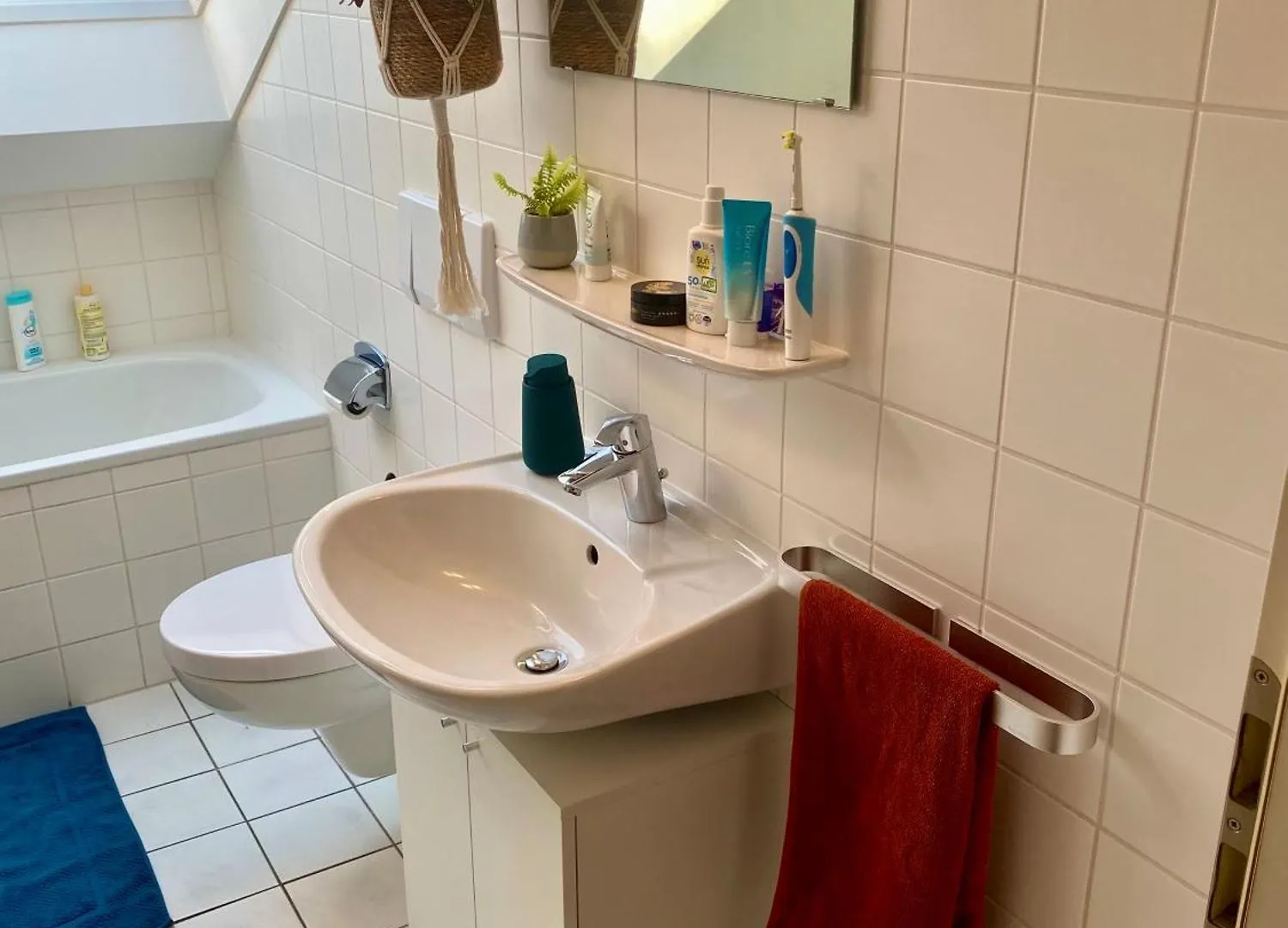 Homestay Modernes Ruhiges Zimmer Mit Ausblick Ins Gruene Munich